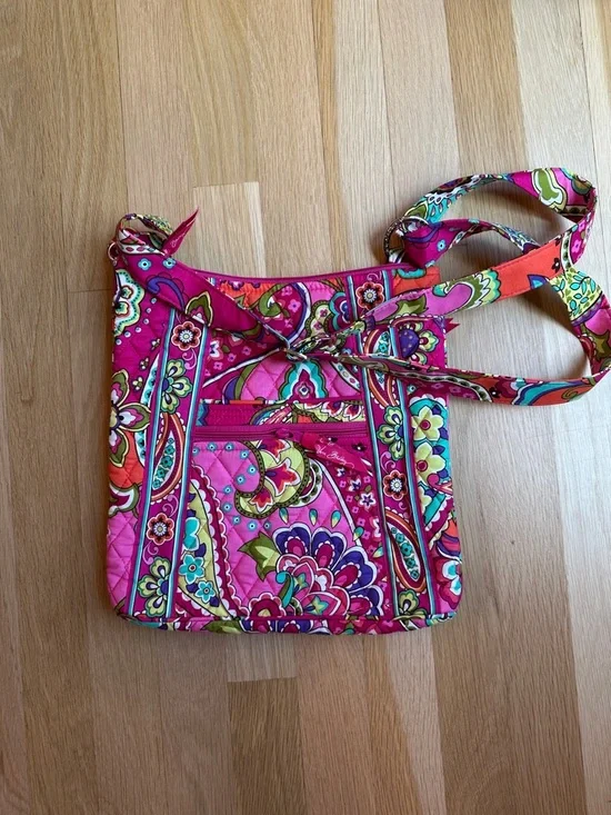 Vera Bradley Hipster Bag in Pink Swirls NWT - Picture 3 of 6